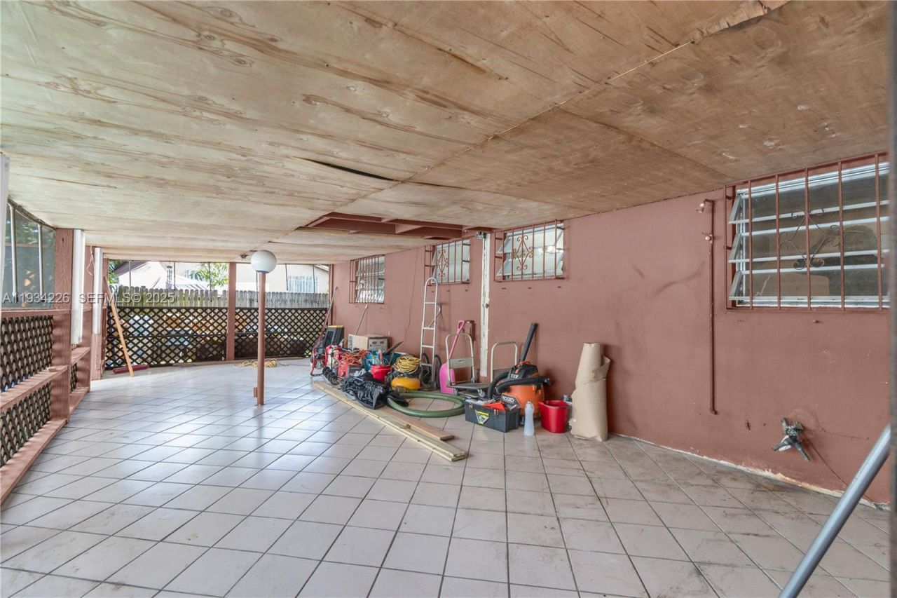 1361 NW 111th St, Miami, FL 33167 Photo