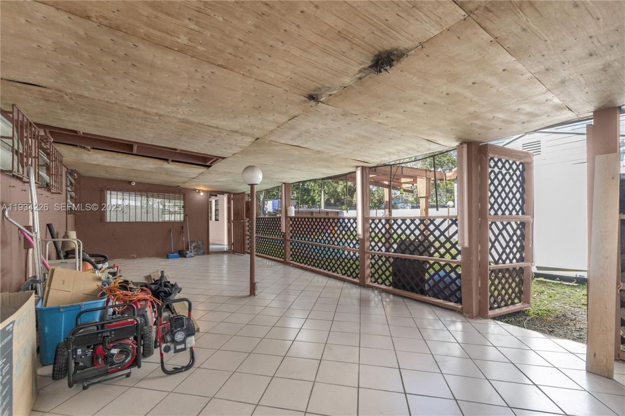 1361 NW 111th St, Miami, FL 33167 Photo