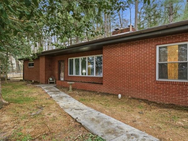 1101 47th Street, Vienna, WV 26105