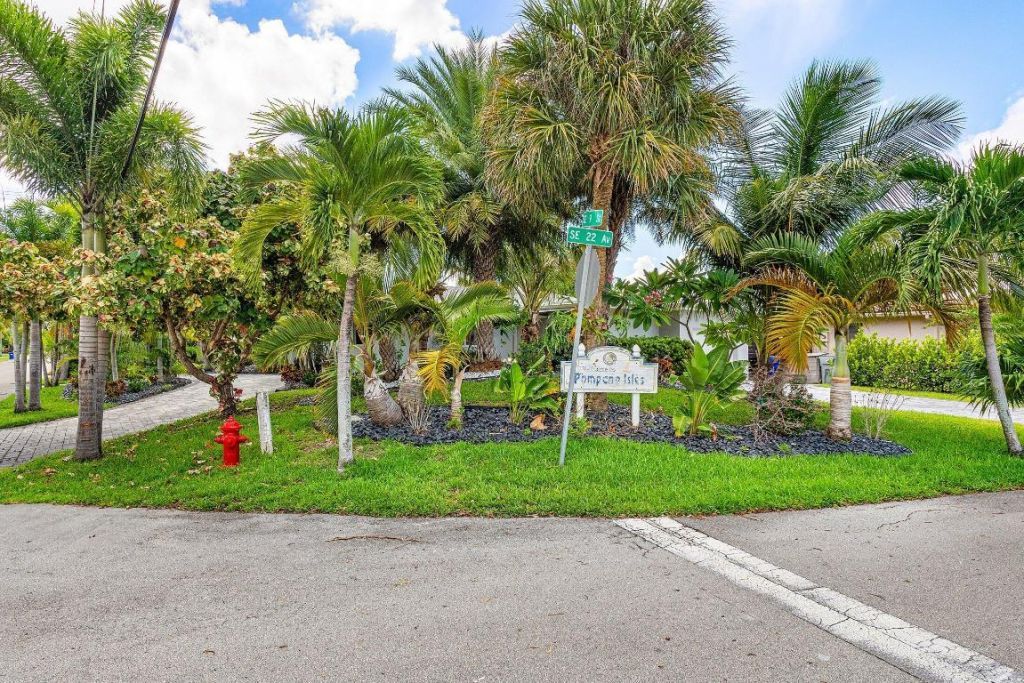 2200 SE 9th Street, Pompano Beach, FL 33062 Photo