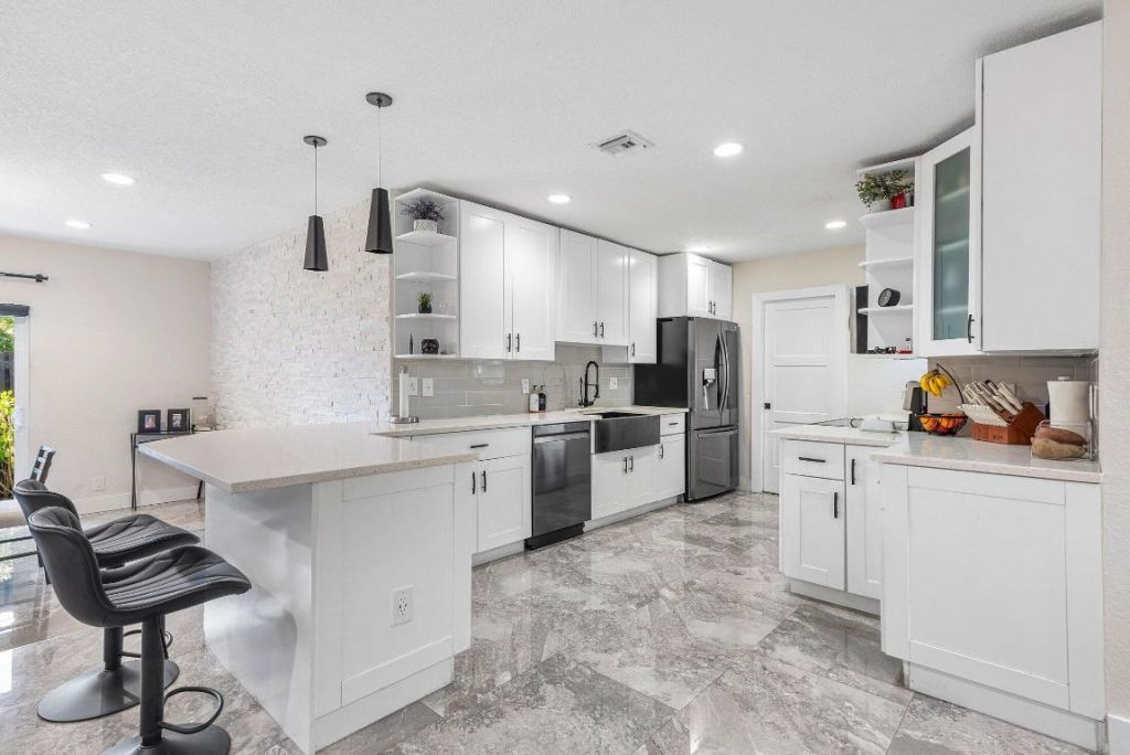 2200 SE 9th Street, Pompano Beach, FL 33062 Photo