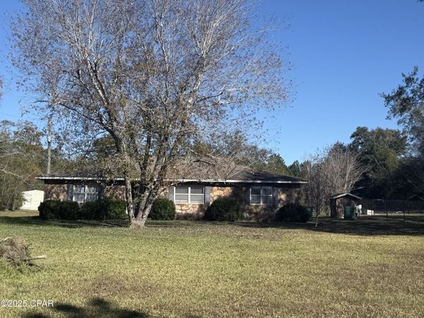 2657 Randall Lane , Cottondale, FL 32431