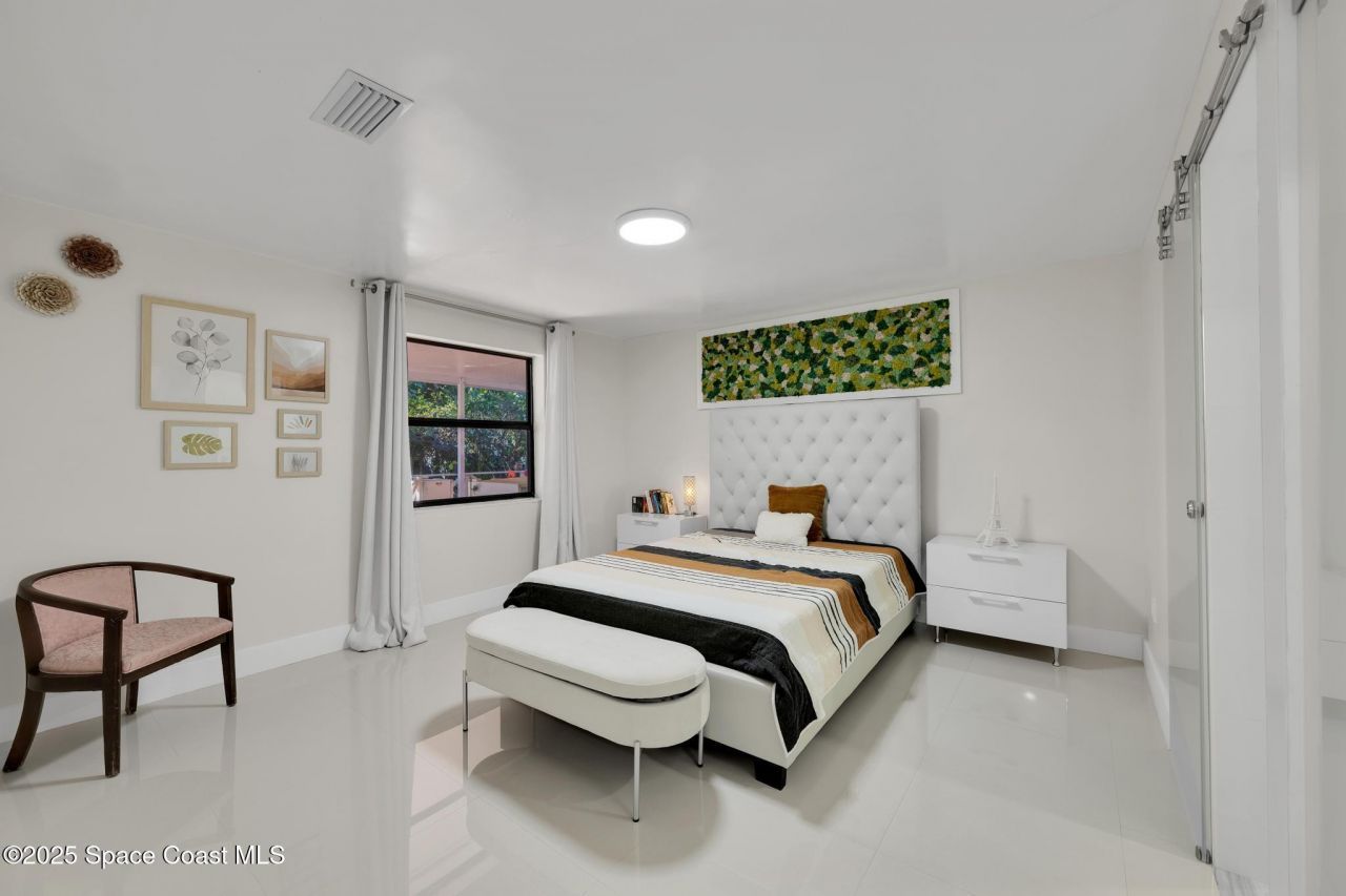 462 E 39 Street , Hialeah, FL 33012 Photo