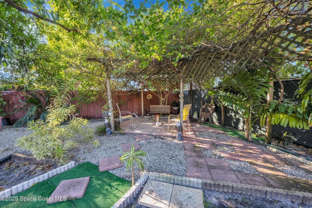 462 E 39 Street , Hialeah, FL 33012 Photo