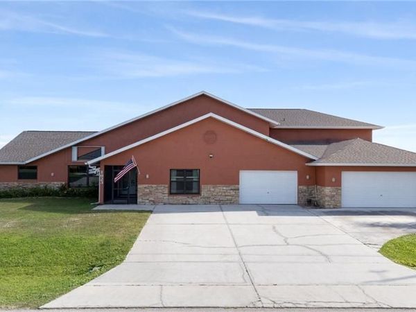 1623 SW 6th AVE, CAPE CORAL, FL 33991