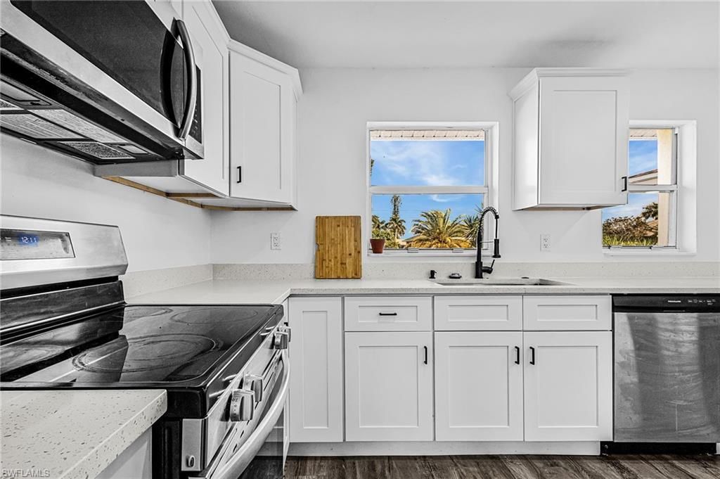 108 SE 42nd Ter, Cape Coral, FL 33904 Photo