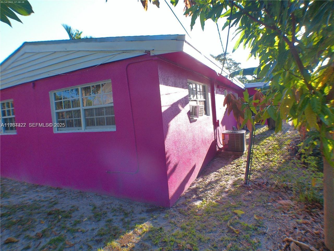 15775 NE 13th Ave, North Miami Beach, FL 33162 Photo