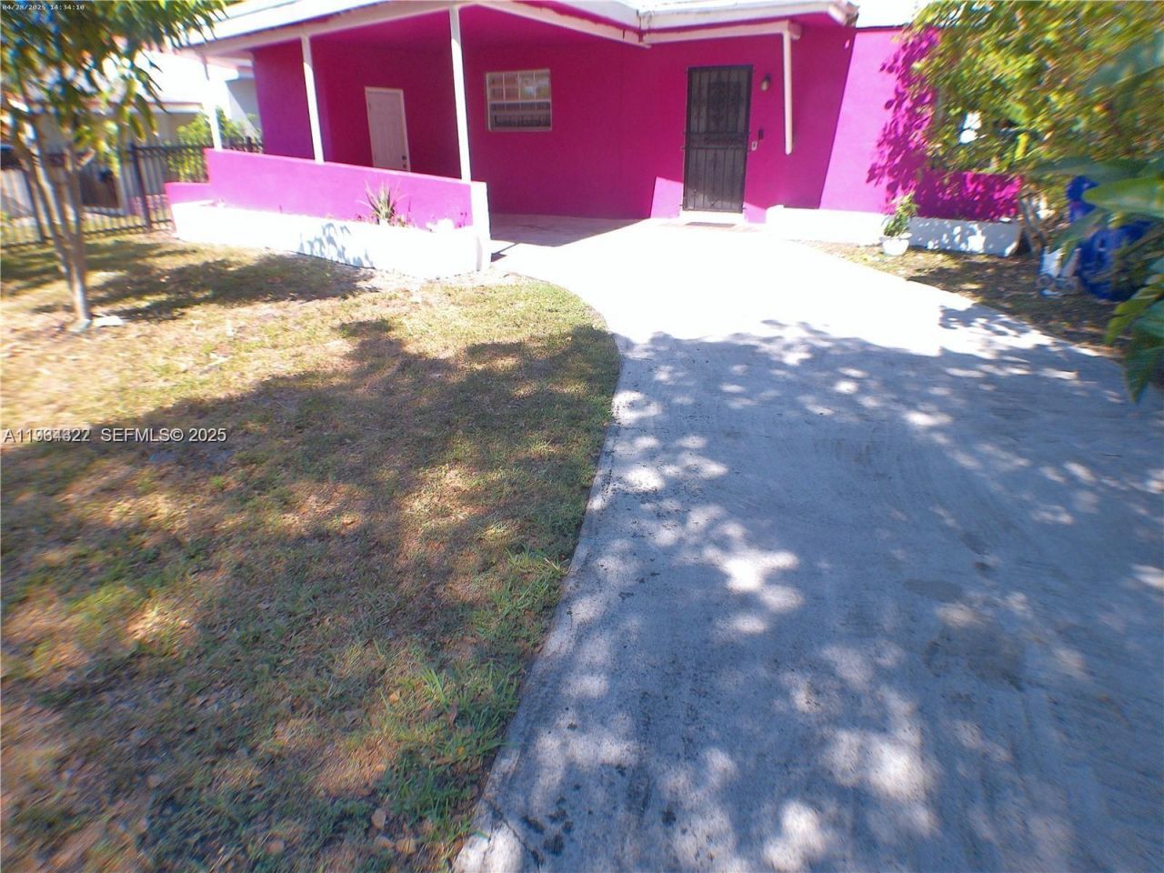 15775 NE 13th Ave, North Miami Beach, FL 33162 Photo