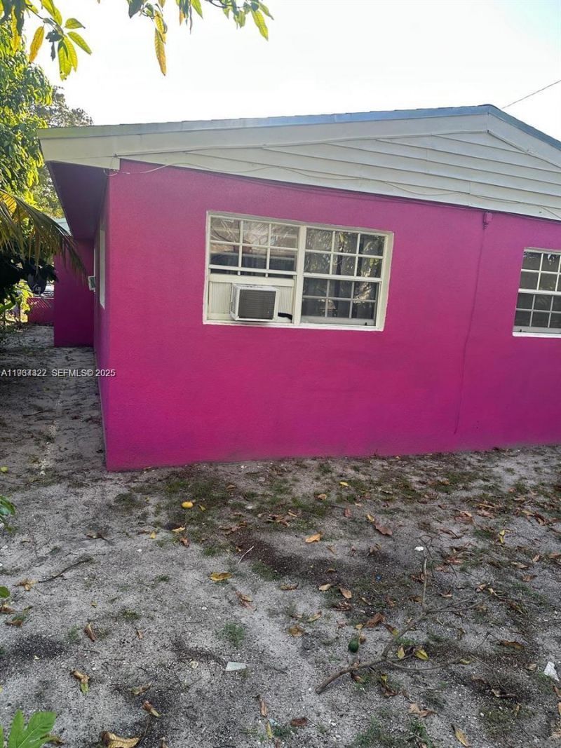 15775 NE 13th Ave, North Miami Beach, FL 33162 Photo