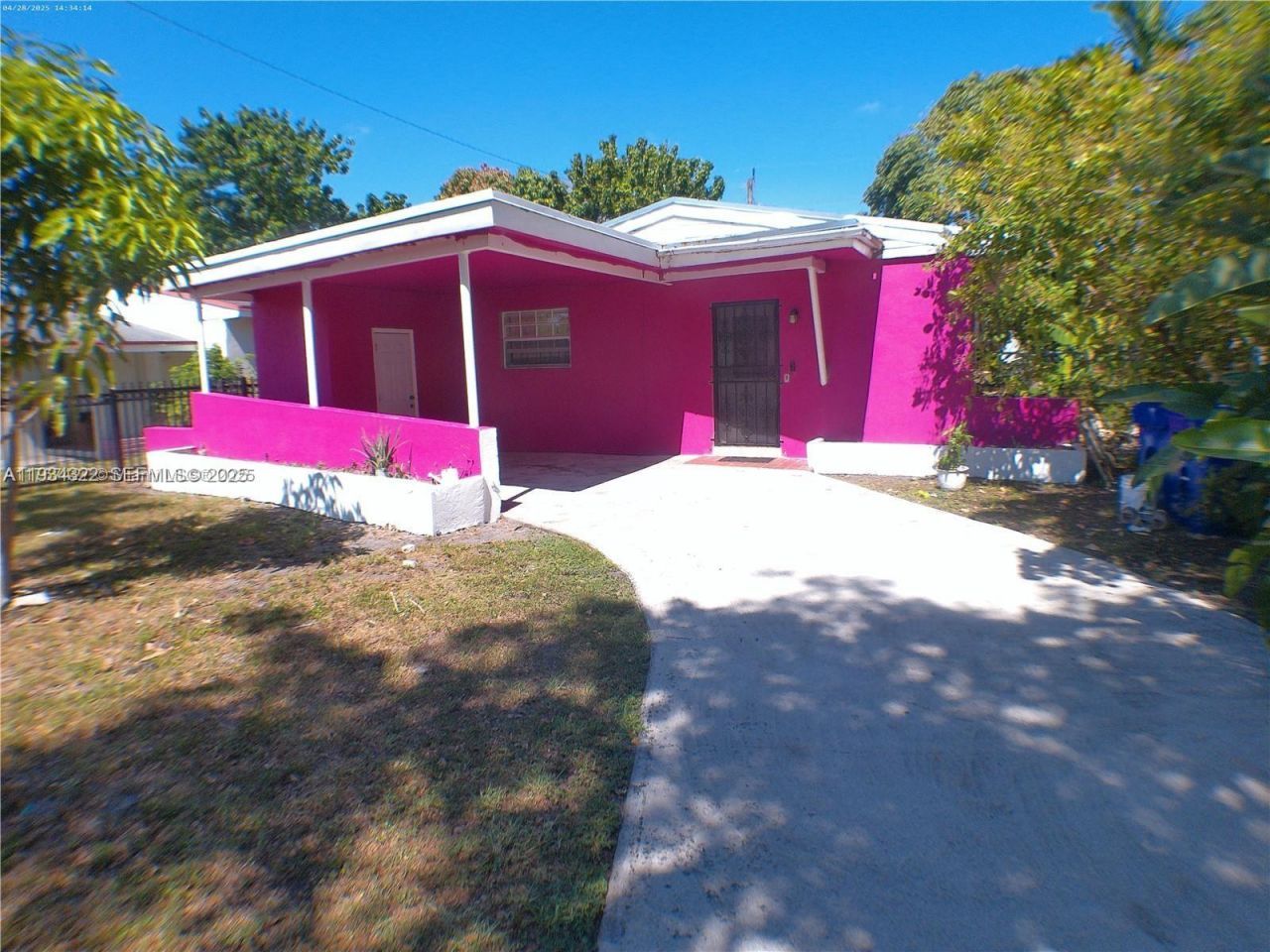 15775 NE 13th Ave, North Miami Beach, FL 33162 Photo