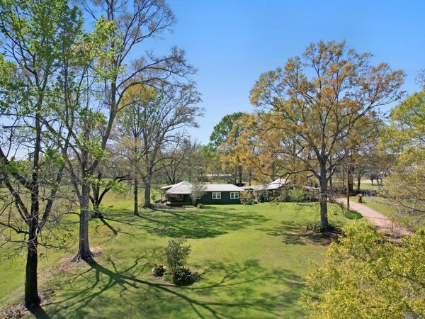 6805 Joe Daniel Rd, St Francisville, LA 70775