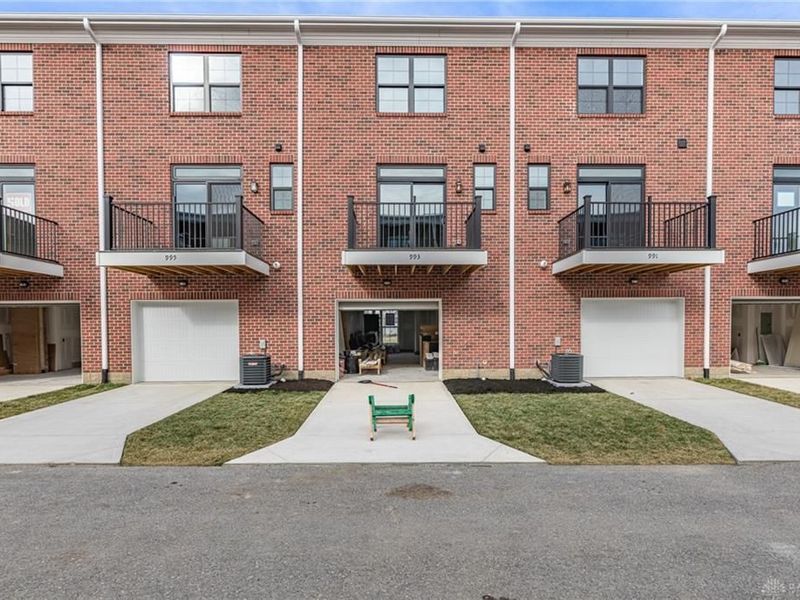 993 W Third Street, Dayton, OH 45402 Photo 3