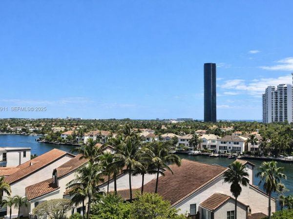 19355 Turnberry Way, Unit 5B, Aventura, FL 33180