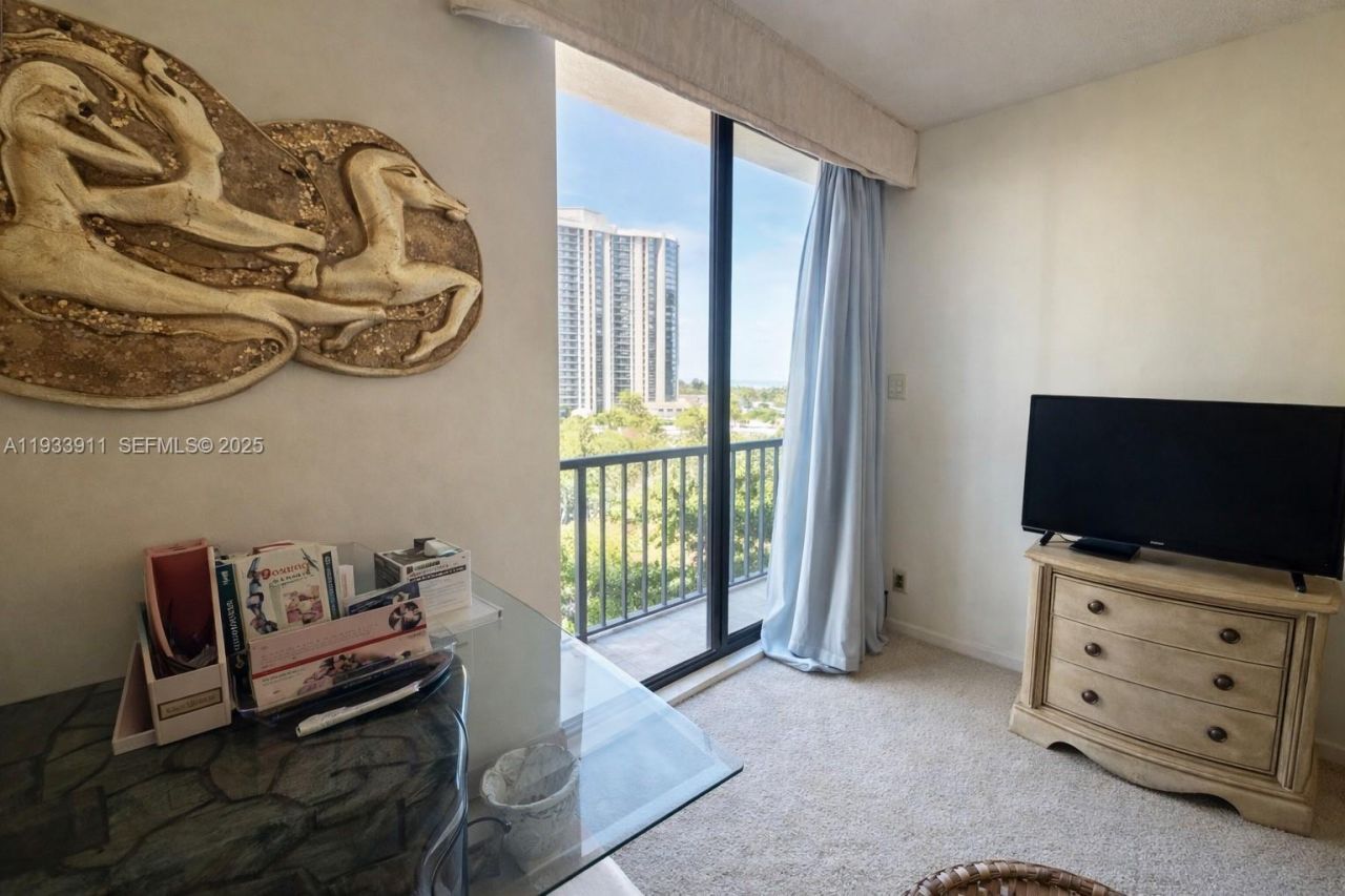 19355 Turnberry Way, Unit 5B, Aventura, FL 33180 Photo