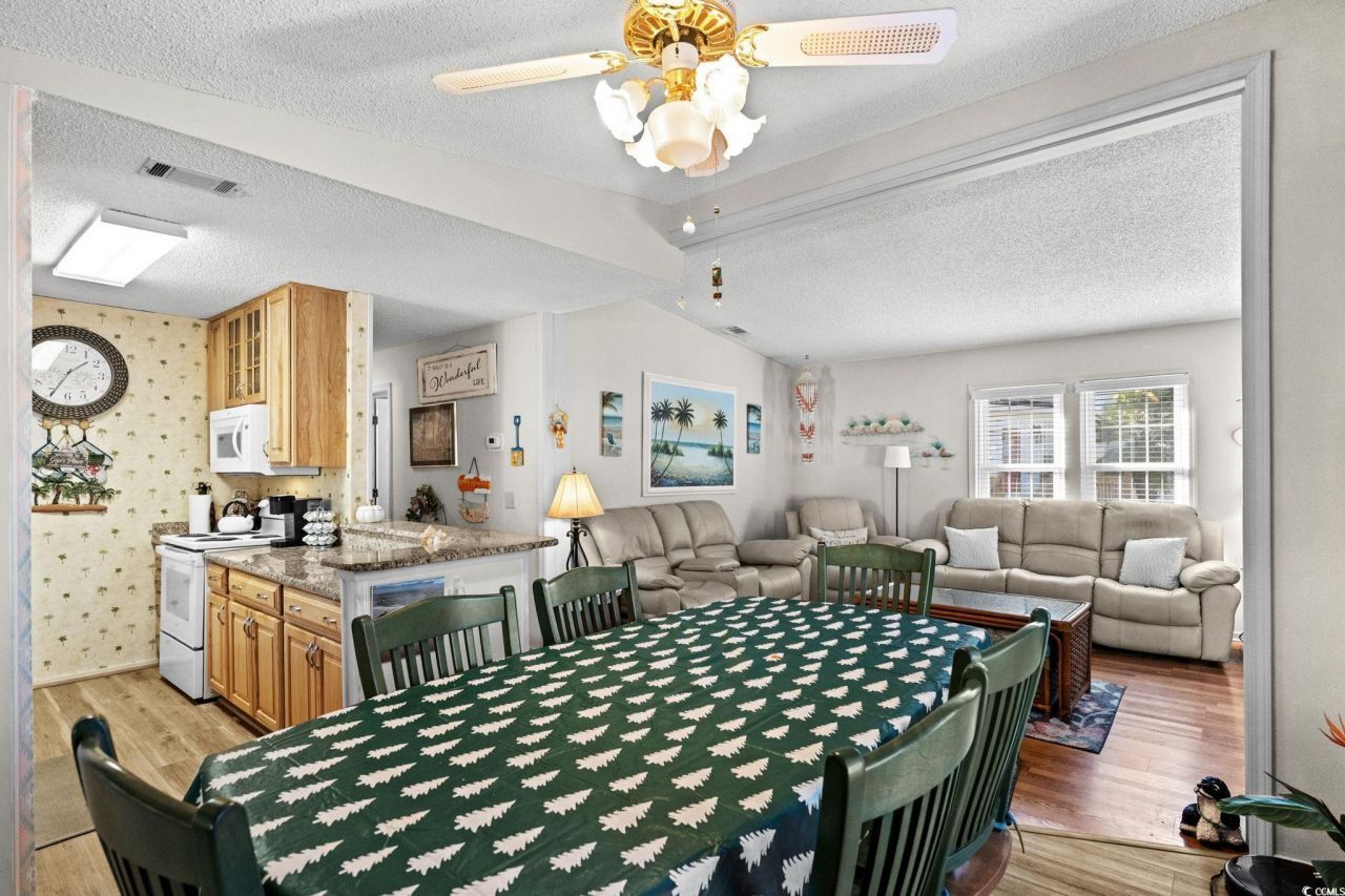 806 Marlin Ct. Photo 9