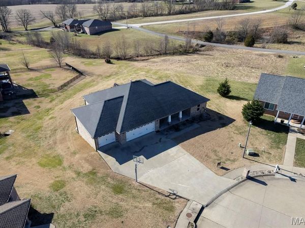 2496 Prairie View Trail, Jackson, MO 63755