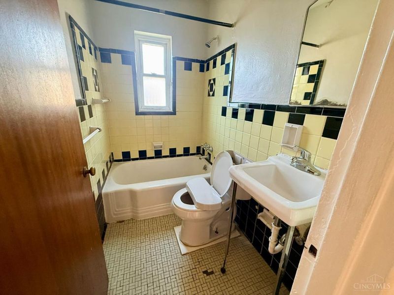 2518 Highland Avenue, Cincinnati, OH 45219 Photo 18