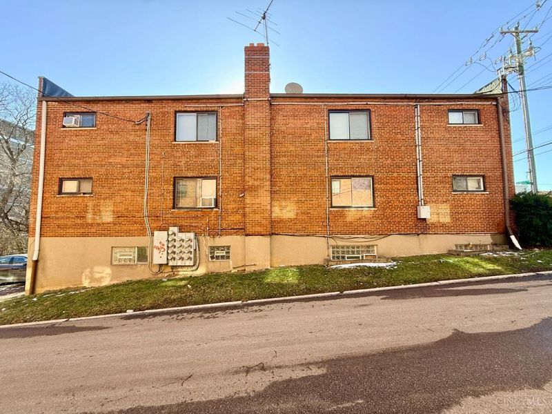 2518 Highland Avenue, Cincinnati, OH 45219 Photo 4
