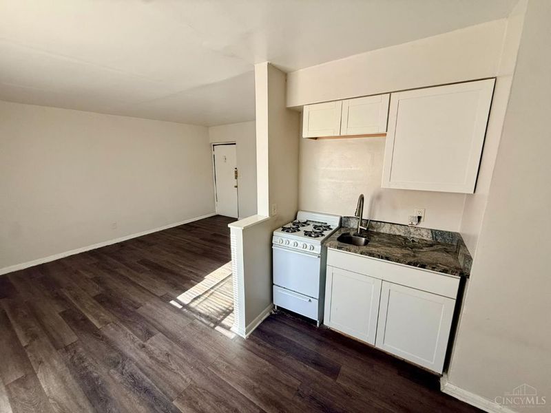 2518 Highland Avenue, Cincinnati, OH 45219 Photo 8