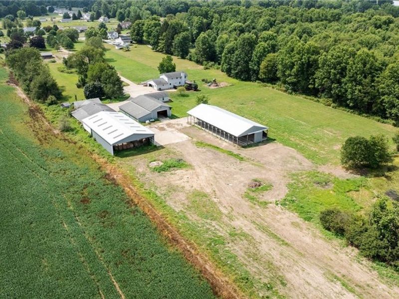 7686 Peck Road, Ravenna, OH 44266 Photo 10