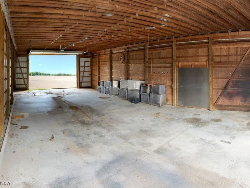 7686 Peck Road, Ravenna, OH 44266 Photo 12