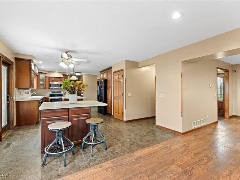 7686 Peck Road, Ravenna, OH 44266 Photo 17