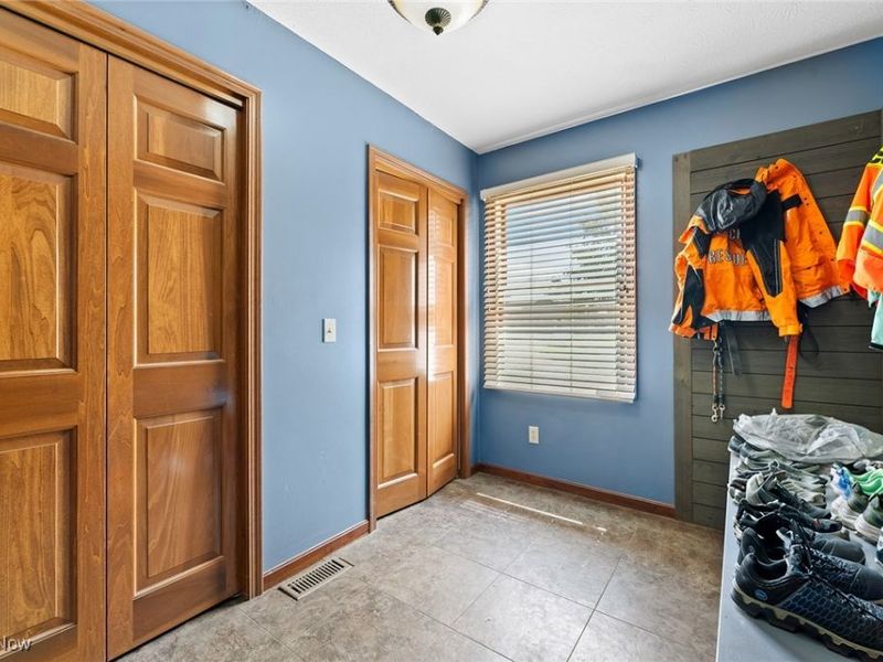 7686 Peck Road, Ravenna, OH 44266 Photo 25