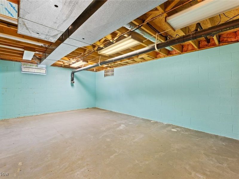 7686 Peck Road, Ravenna, OH 44266 Photo 38