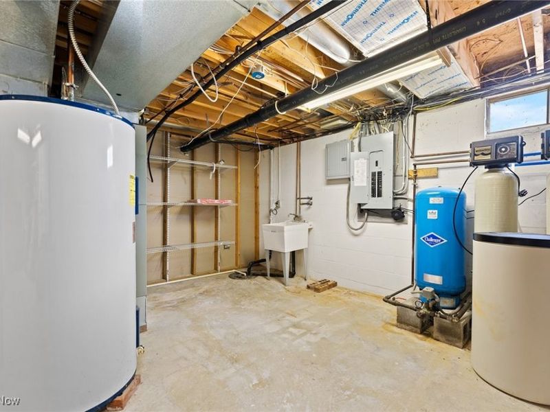 7686 Peck Road, Ravenna, OH 44266 Photo 39