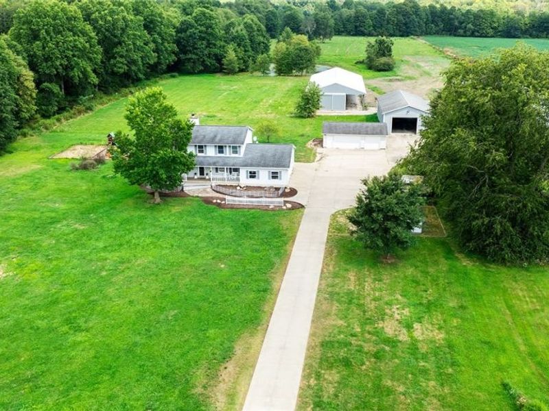 7686 Peck Road, Ravenna, OH 44266 Photo 9