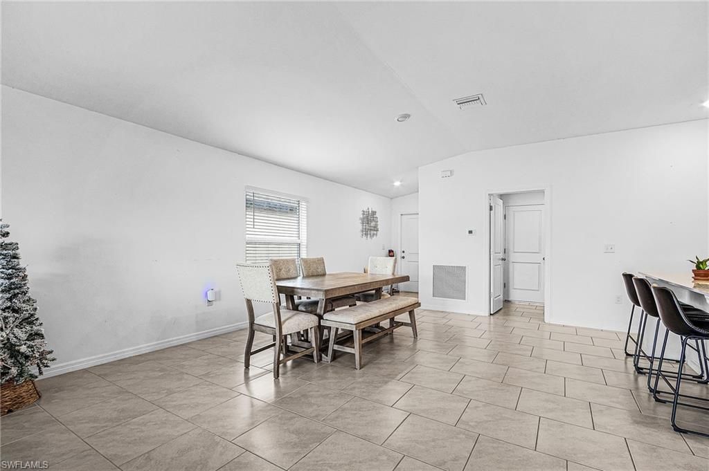 4007 San Clemente Ct, North Fort Myers, FL 33917 Photo