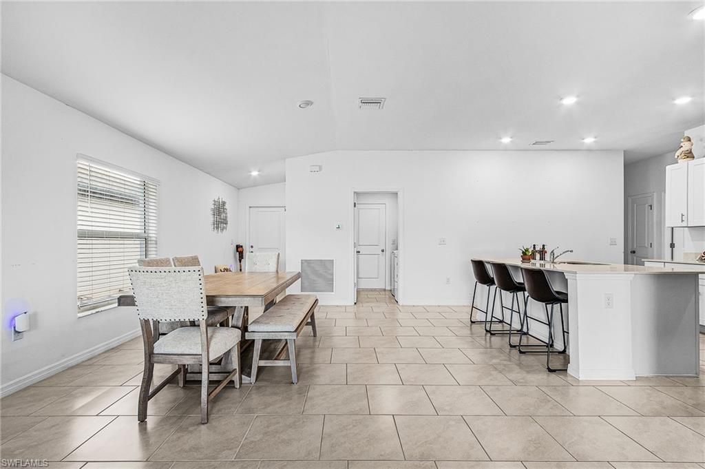 4007 San Clemente Ct, North Fort Myers, FL 33917 Photo