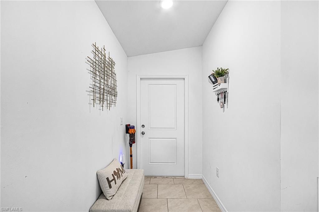 4007 San Clemente Ct, North Fort Myers, FL 33917 Photo