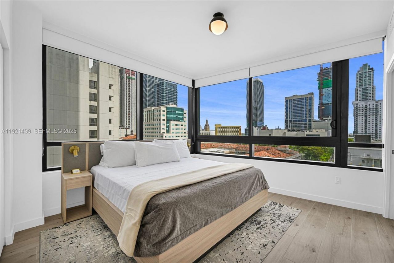 225 N Miami Avenue, Unit 901, Miami, FL 33128 Photo