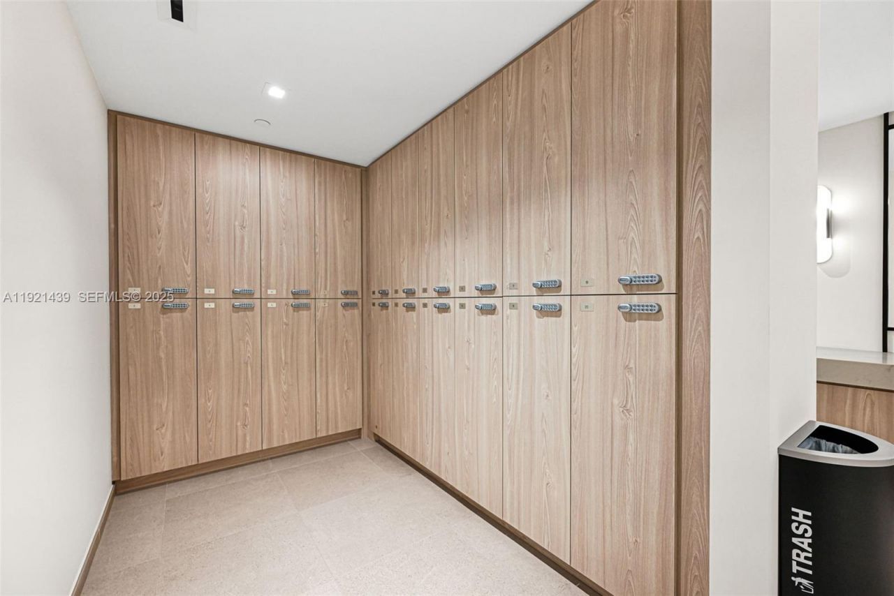 225 N Miami Avenue, Unit 901, Miami, FL 33128 Photo