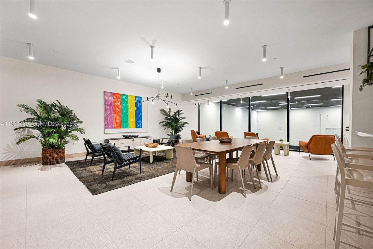 225 N Miami Avenue, Unit 901, Miami, FL 33128 Photo