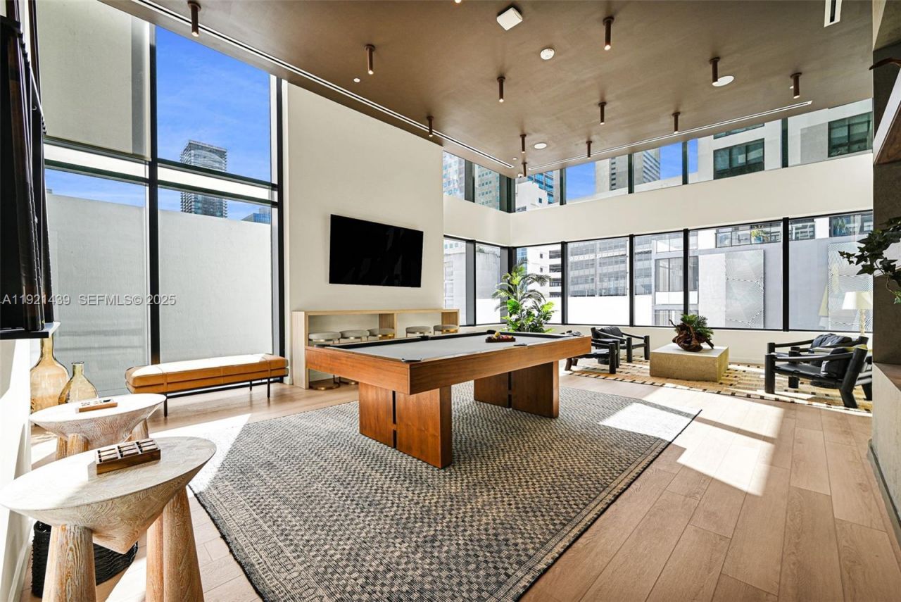 225 N Miami Avenue, Unit 901, Miami, FL 33128 Photo