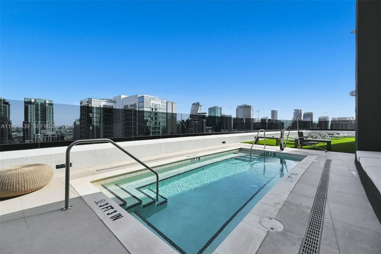 225 N Miami Avenue, Unit 901, Miami, FL 33128 Photo