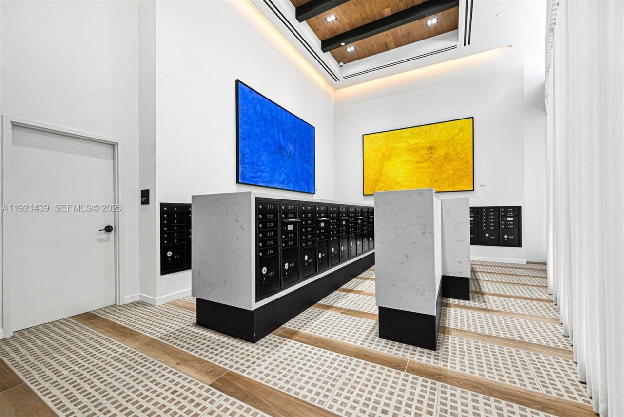 225 N Miami Avenue, Unit 901, Miami, FL 33128 Photo