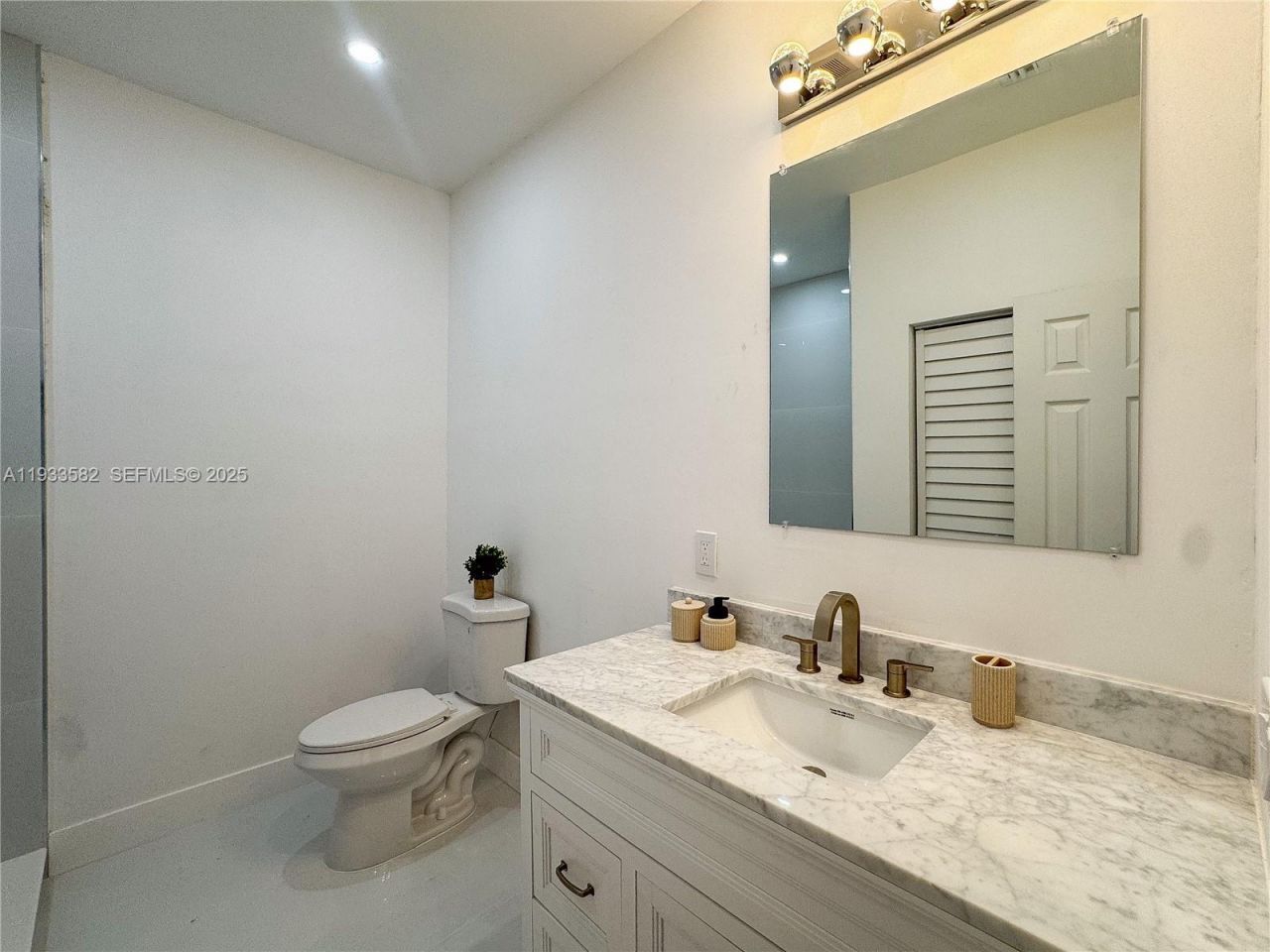 794 NW 44th St, Miami, FL 33127 Photo