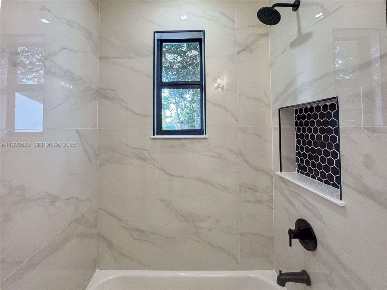 794 NW 44th St, Miami, FL 33127 Photo