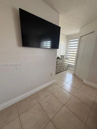 8670 NW 6th Ln, Unit 4-210, Miami, FL 33126 Photo