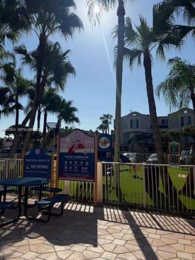 8670 NW 6th Ln, Unit 4-210, Miami, FL 33126 Photo