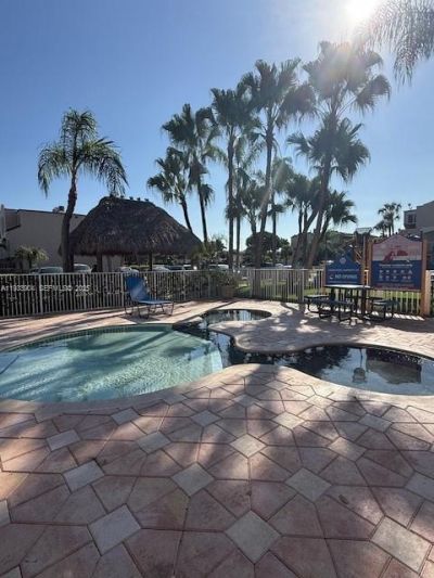 8670 NW 6th Ln, Unit 4-210, Miami, FL 33126 Photo