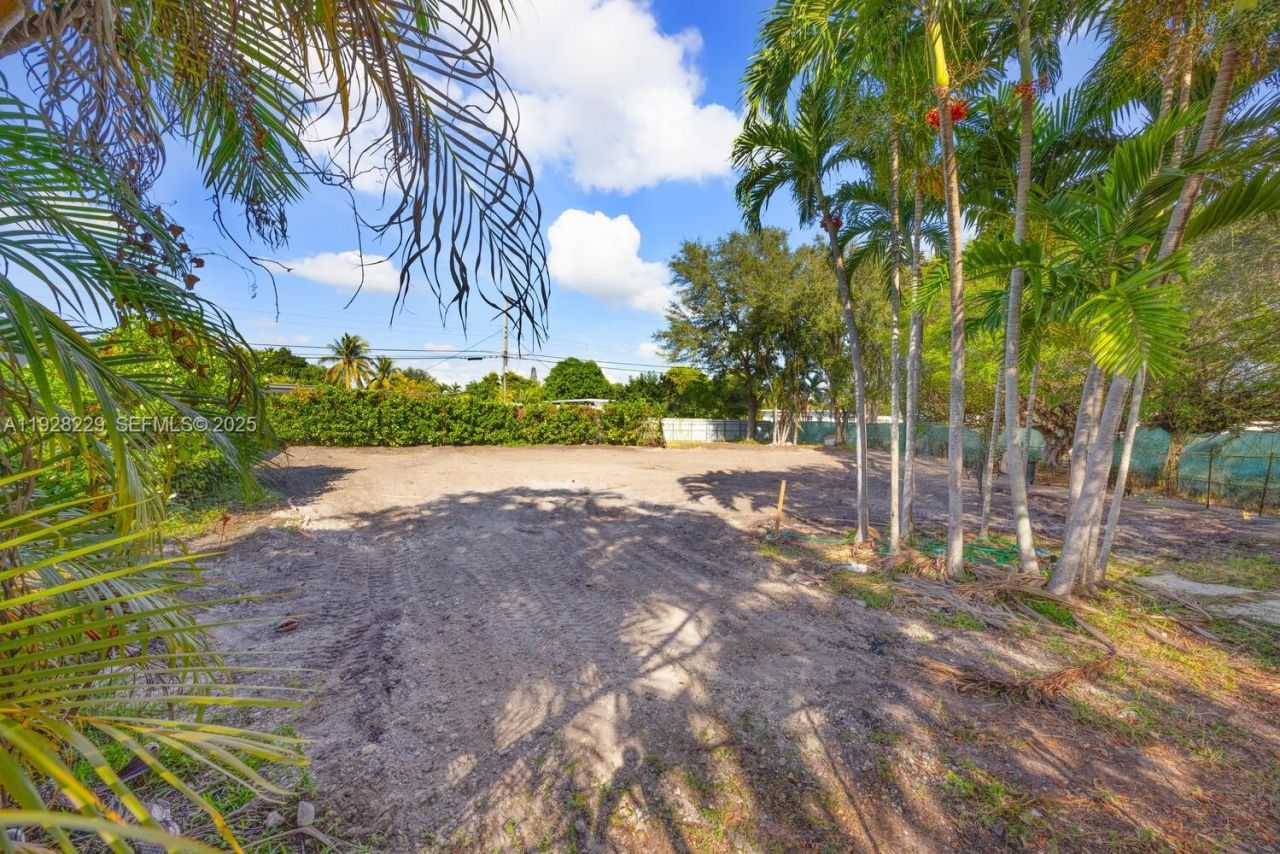 5301 SW 4th St, Miami, FL 33134 Photo