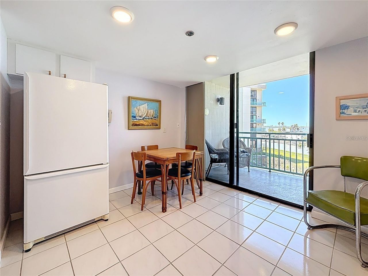 Key Capri Key Capri, Unit 301, Treasure Island, FL 33706 Photo