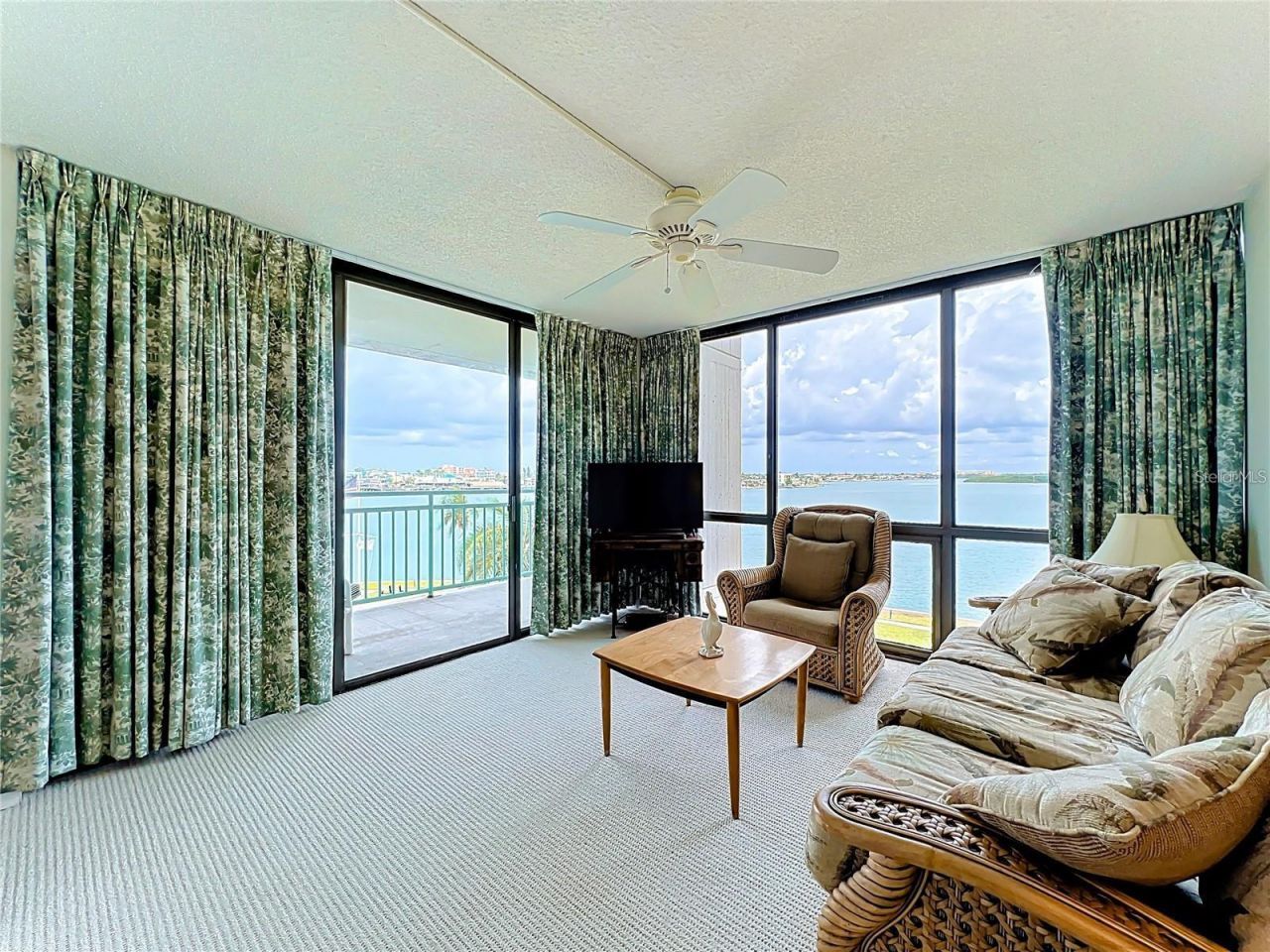 Key Capri Key Capri, Unit 301, Treasure Island, FL 33706 Photo