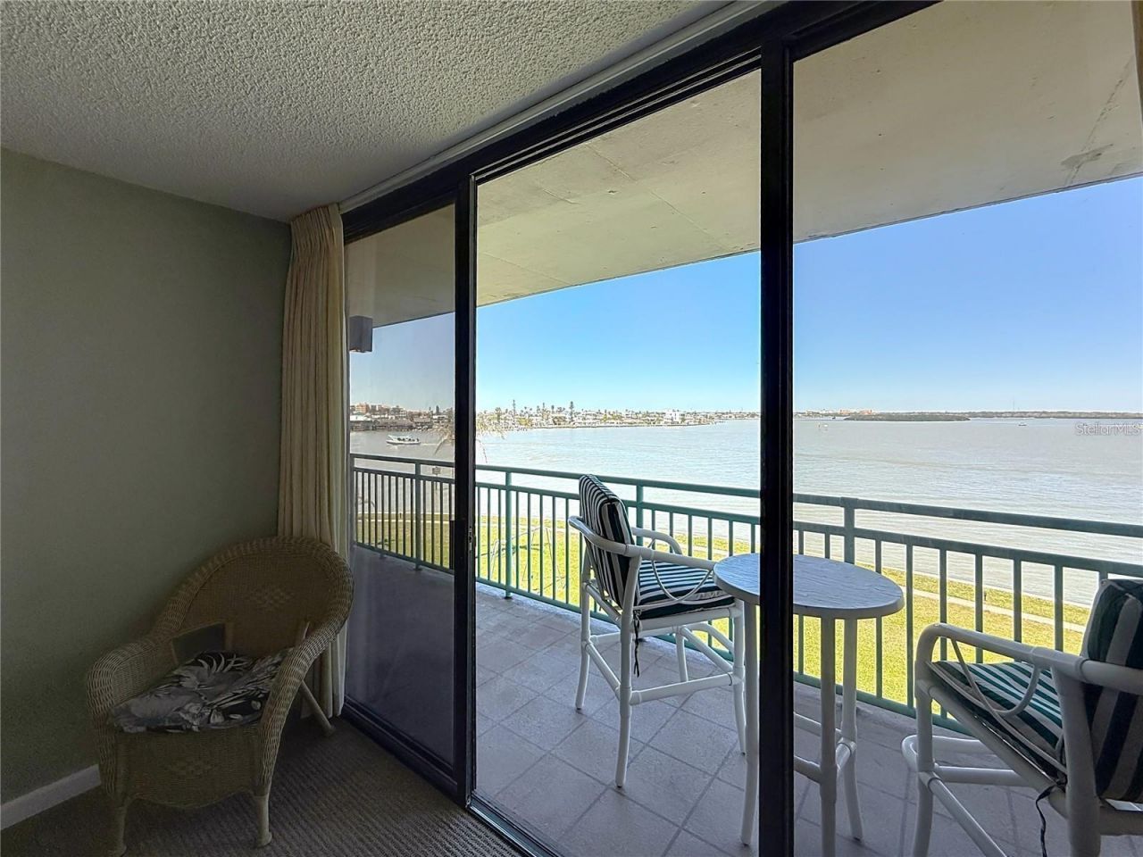 Key Capri Key Capri, Unit 301, Treasure Island, FL 33706 Photo