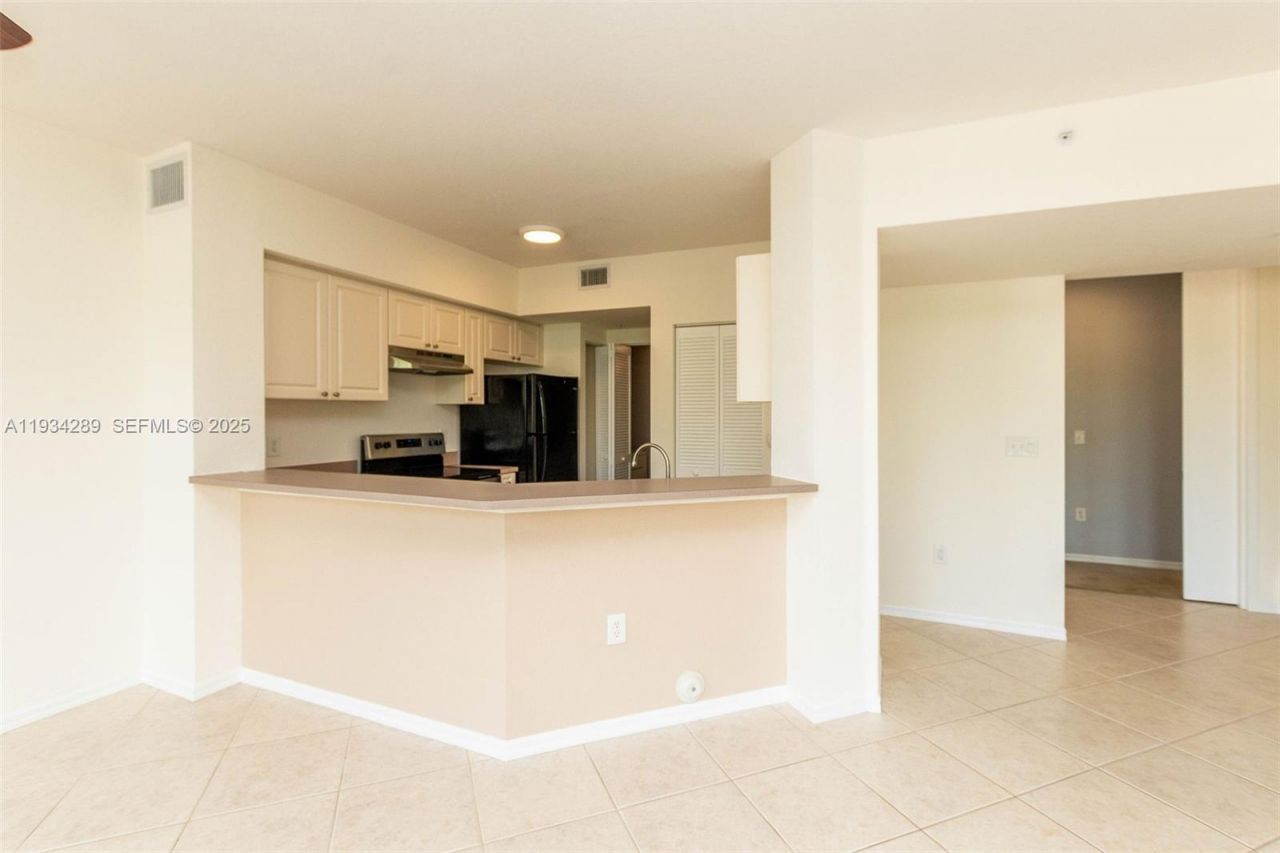 6370 W Sample Rd, Unit 6370, Coral Springs, FL 33067 Photo