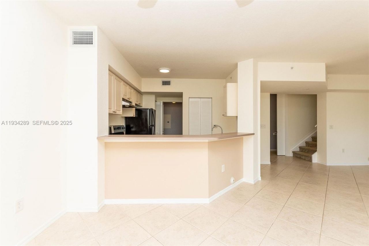 6370 W Sample Rd, Unit 6370, Coral Springs, FL 33067 Photo
